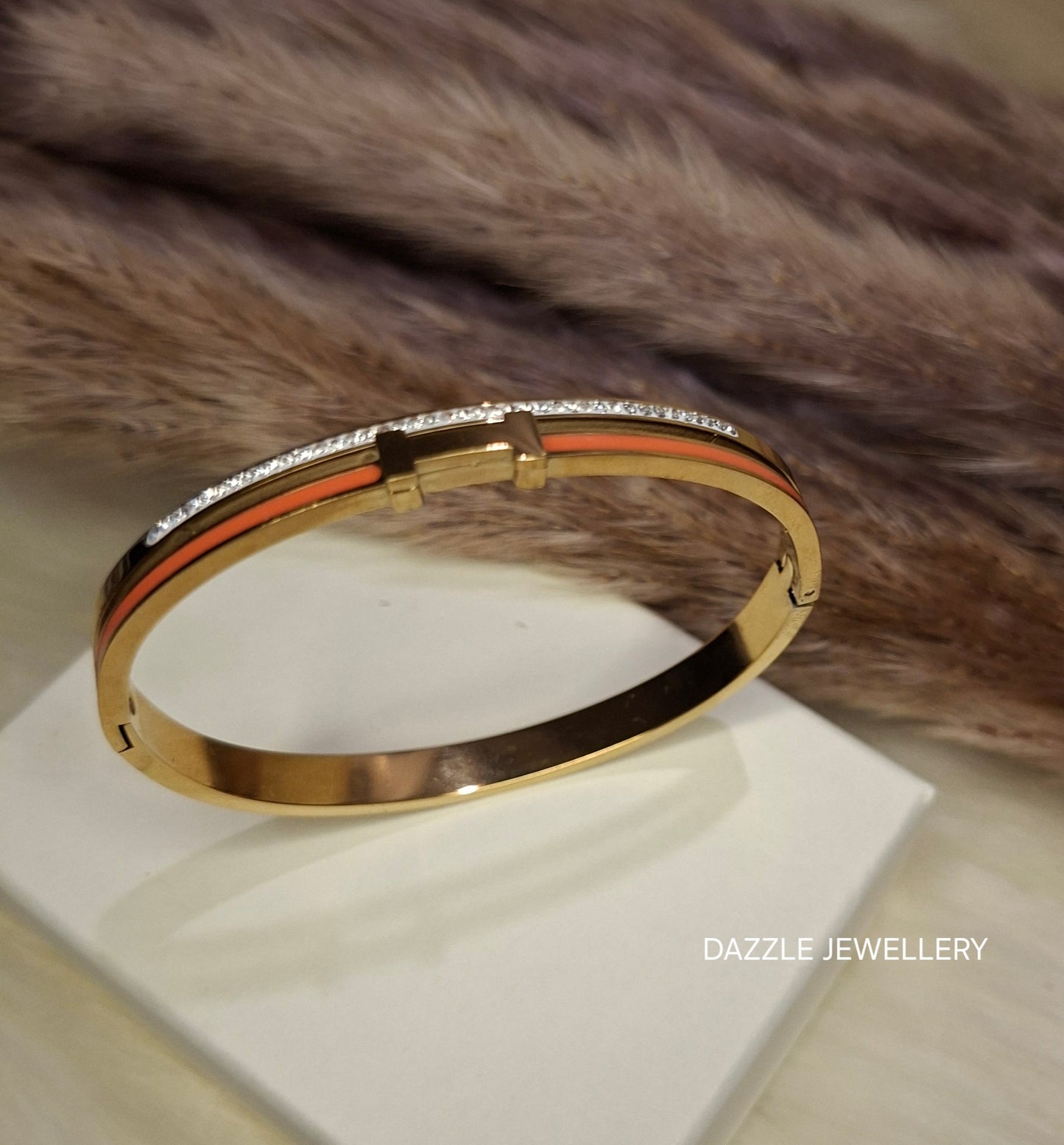 Luxe Line Bangle