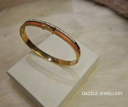 Luxe Line Bangle
