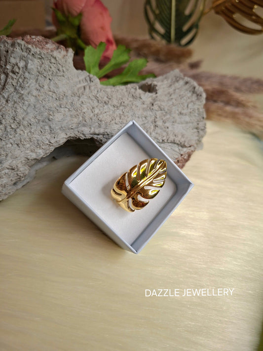 Tropical Leaf Ring