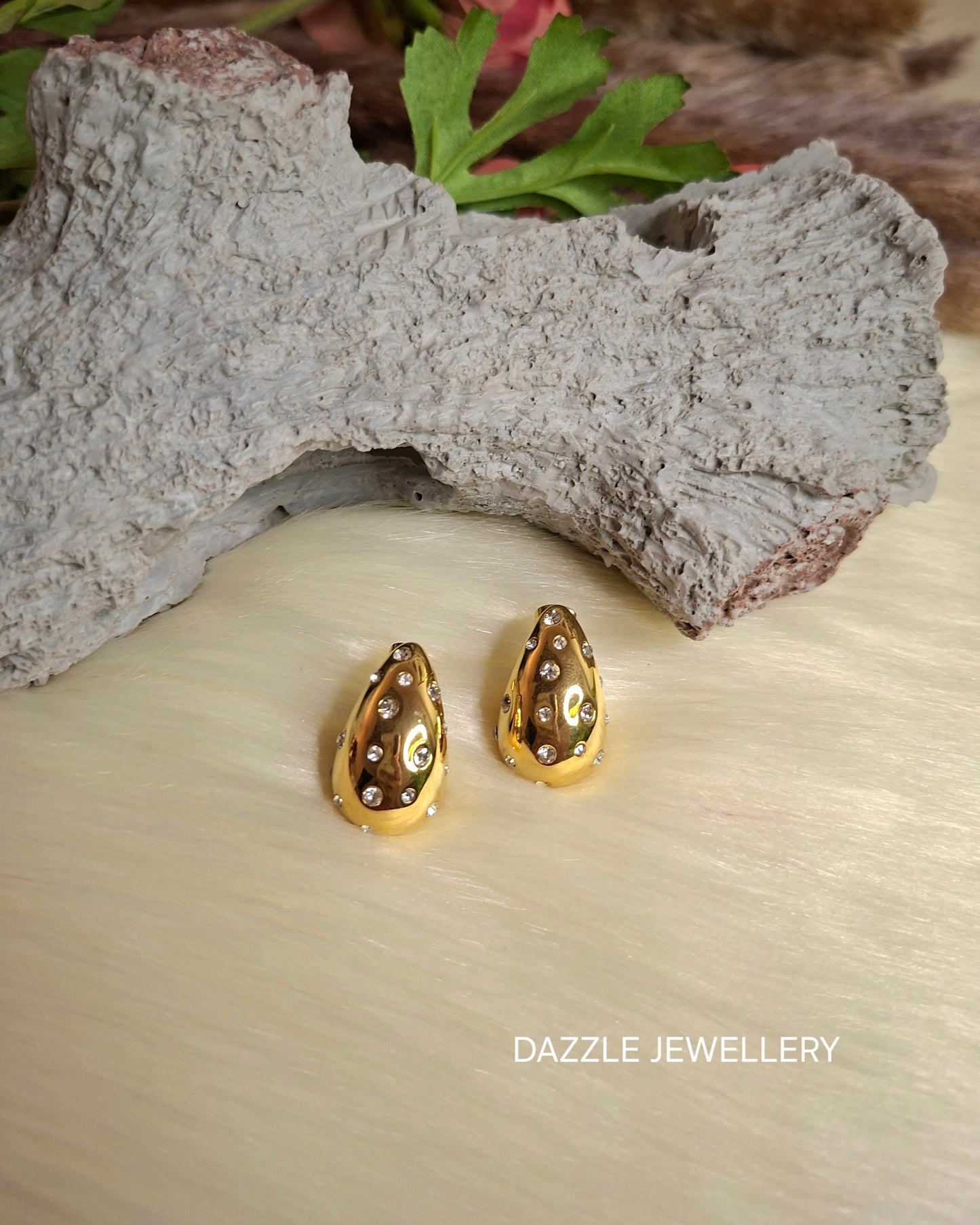 Golden Dewdrops Earrings